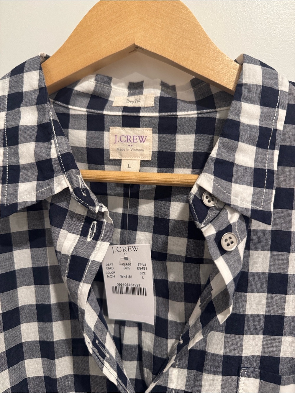 (Bundle) Hollister & J. Crew button-up shirts - Picture 5 of 5